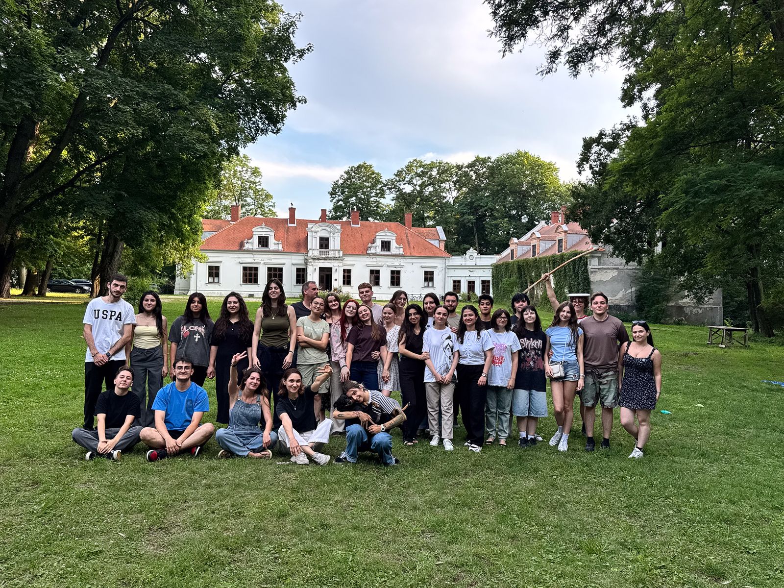 Roots - Fundacja Trzy Siedem - O fundacji