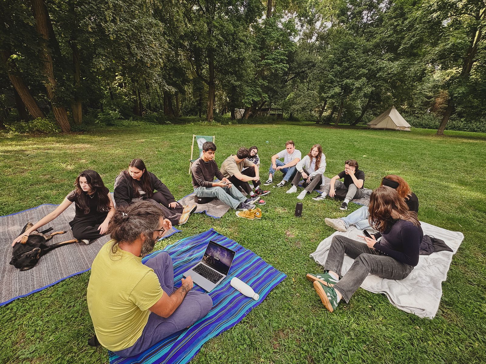 Roots - Fundacja Trzy Siedem 28